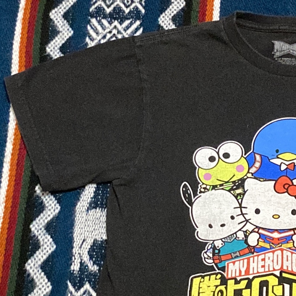 Hello Kitty Tee - Picture 4 of 13